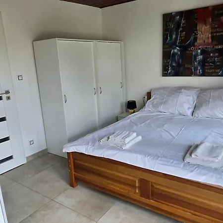 Apartment Vu's *
