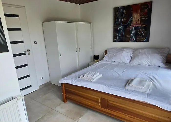 Apartment Vu's *