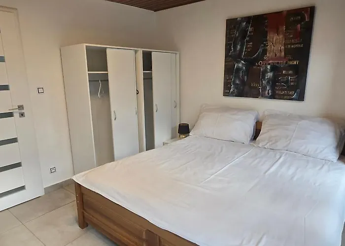 Apartment Vu's